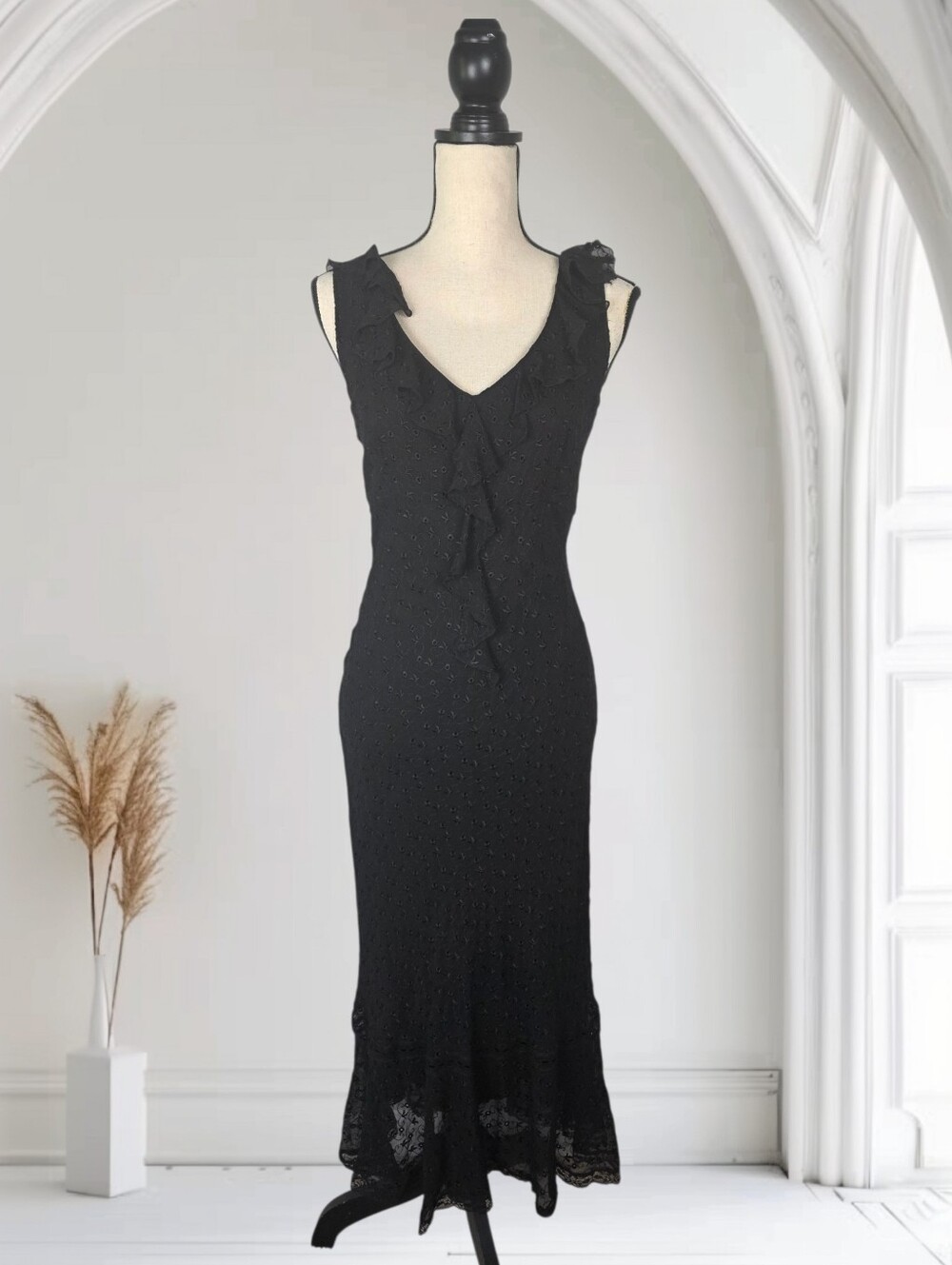 Vinatge 90s Jonathan Martin Black Silk Ruffle V-Neck Midi Dress Size 10